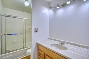 1324 Holly Ave, Longmont, CO 80501 - Photo 21