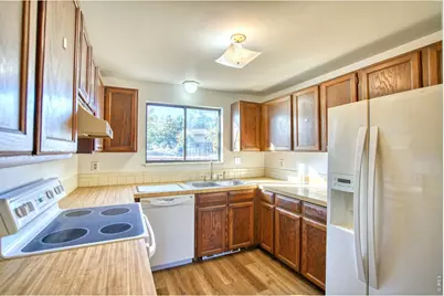 1324 Holly Ave, Longmont, CO 80501 - Photo 3