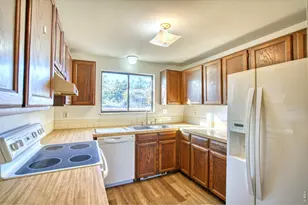 1324 Holly Ave, Longmont, CO 80501 - Photo 3