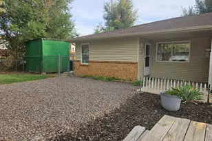 1720 Meadow St, Longmont, CO 80501 - Photo 3