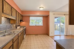 1318 S Grant St, Longmont, CO 80501 - Photo 17