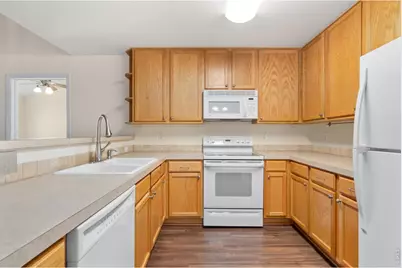 4725 Hahns Peak Dr #204, Loveland, CO 80538 - Photo 5