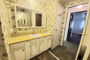 221 W 57th St, Loveland, CO 80538 - Photo 17