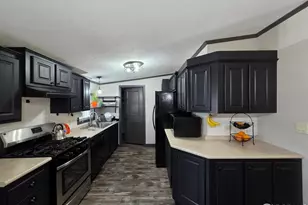 11481 Hot Springs, Longmont, CO 80504 - Photo 29