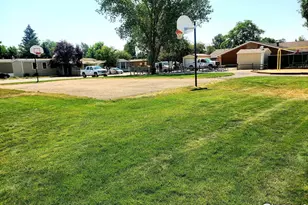 221 W 57th St, Loveland, CO 80538 - Photo 27