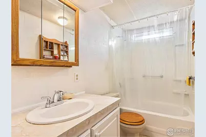 2200 37th St #8, Evans, CO 80620 - Photo 11