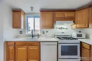 11154 Bluff Lodge, Longmont, CO 80504 - Photo 9