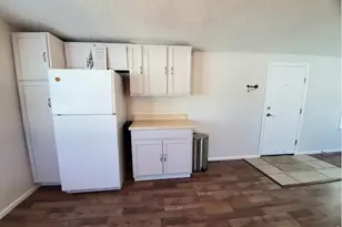 221 W 57th St, Loveland, CO 80538 - Photo 7