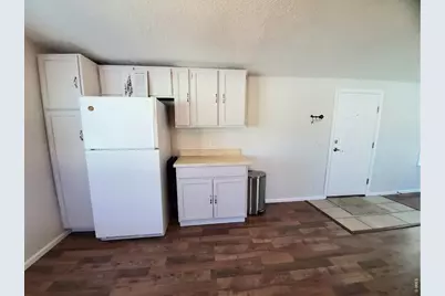 221 W 57th St #B32, Loveland, CO 80538 - Photo 5