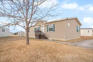 3332 Yucca Cir, Evans, CO 80620 - Photo 3