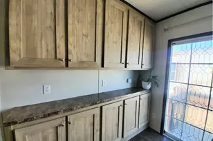 301 B St, Evans, CO 80620 - Photo 7