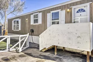 211 B St, Evans, CO 80620 - Photo 5
