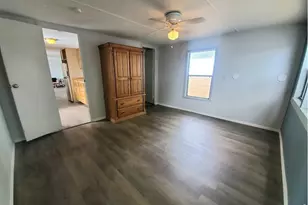 221 W 57th St, Loveland, CO 80538 - Photo 17