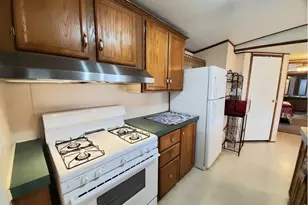 221 W 57th St, Loveland, CO 80538 - Photo 7