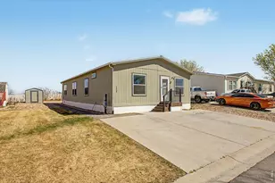 4835 Aspen St, Longmont, CO 80504 - Photo 1