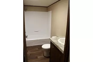 200 N 35th Ave, Greeley, CO 80634 - Photo 9