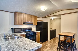 218 Grape St, Hudson, CO 80642 - Photo 1