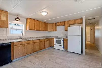 400 N Overland Trl, Fort Collins, CO 80521 - Photo 7