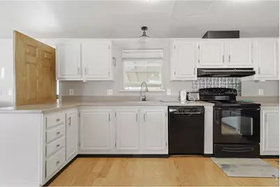 605 W 57th St #14, Loveland, CO 80538 - Photo 9