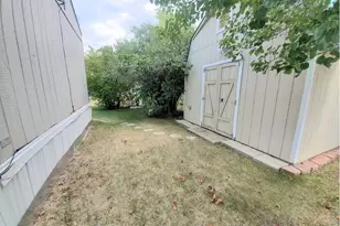 221 W 57th St, Loveland, CO 80538 - Photo 29