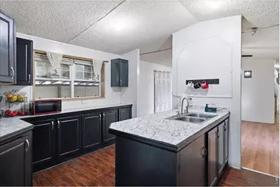 200 N 35th Ave #207, Greeley, CO 80634 - Photo 7