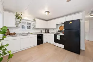 221 W 57th St, Loveland, CO 80538 - Photo 7