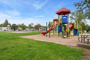 221 W 57th St, Loveland, CO 80538 - Photo 21