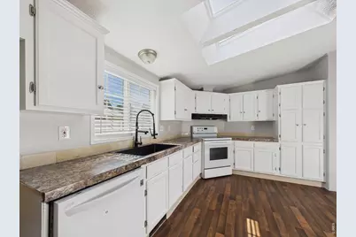 230 N 2nd St #76C, Berthoud, CO 80513 - Photo 11