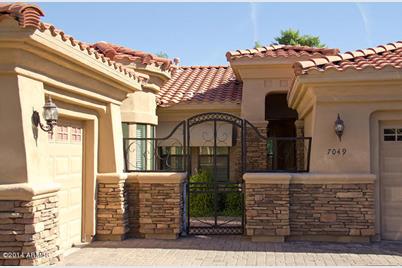 7049 N 7th Avenue, Phoenix, AZ 85021 - Photo 1