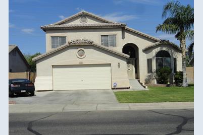 15805 N Gil Balcome Street, Surprise, AZ 85374 - Photo 1