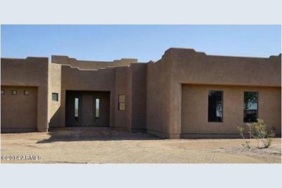 20018 W Hunter Drive, Wittmann, AZ 85361 - Photo 1