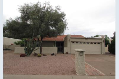 9301 E Fairway Boulevard, Sun Lakes, AZ 85248 - Photo 1