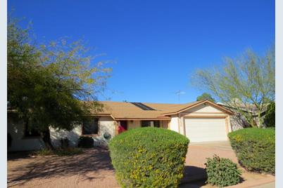 3756 E Pershing Avenue, Phoenix, AZ 85032 - Photo 1