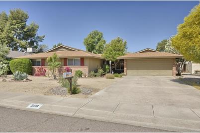 2918 E Laurel Lane, Phoenix, AZ 85028 - Photo 1