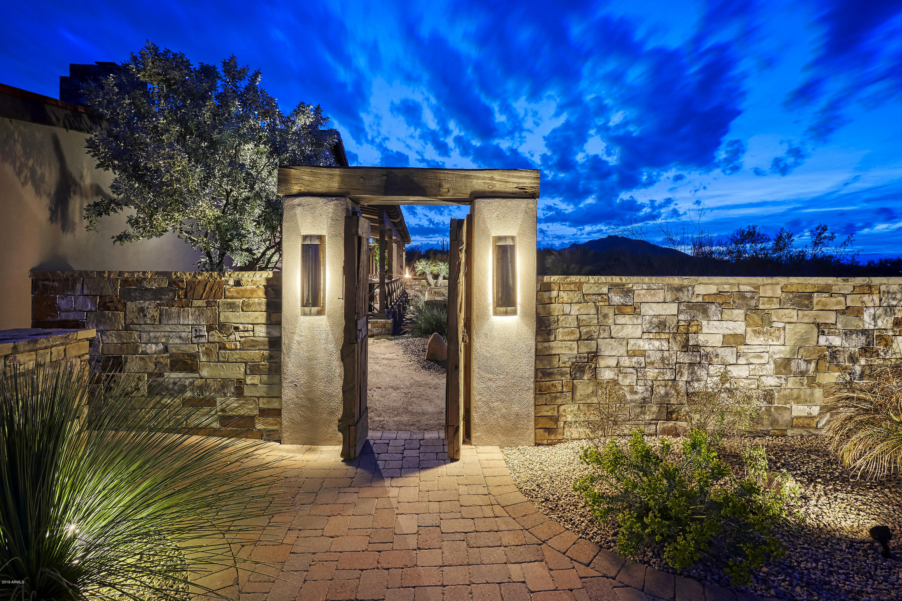 8217 E Montello Rd Scottsdale Az 85266 Mls 5893927 Coldwell Banker