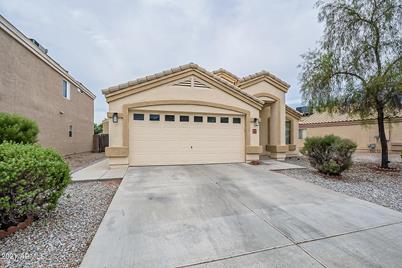 13033 W Lisbon Lane - Photo 1