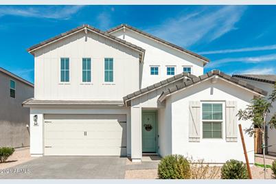 628 E Hazelnut Lane - Photo 1