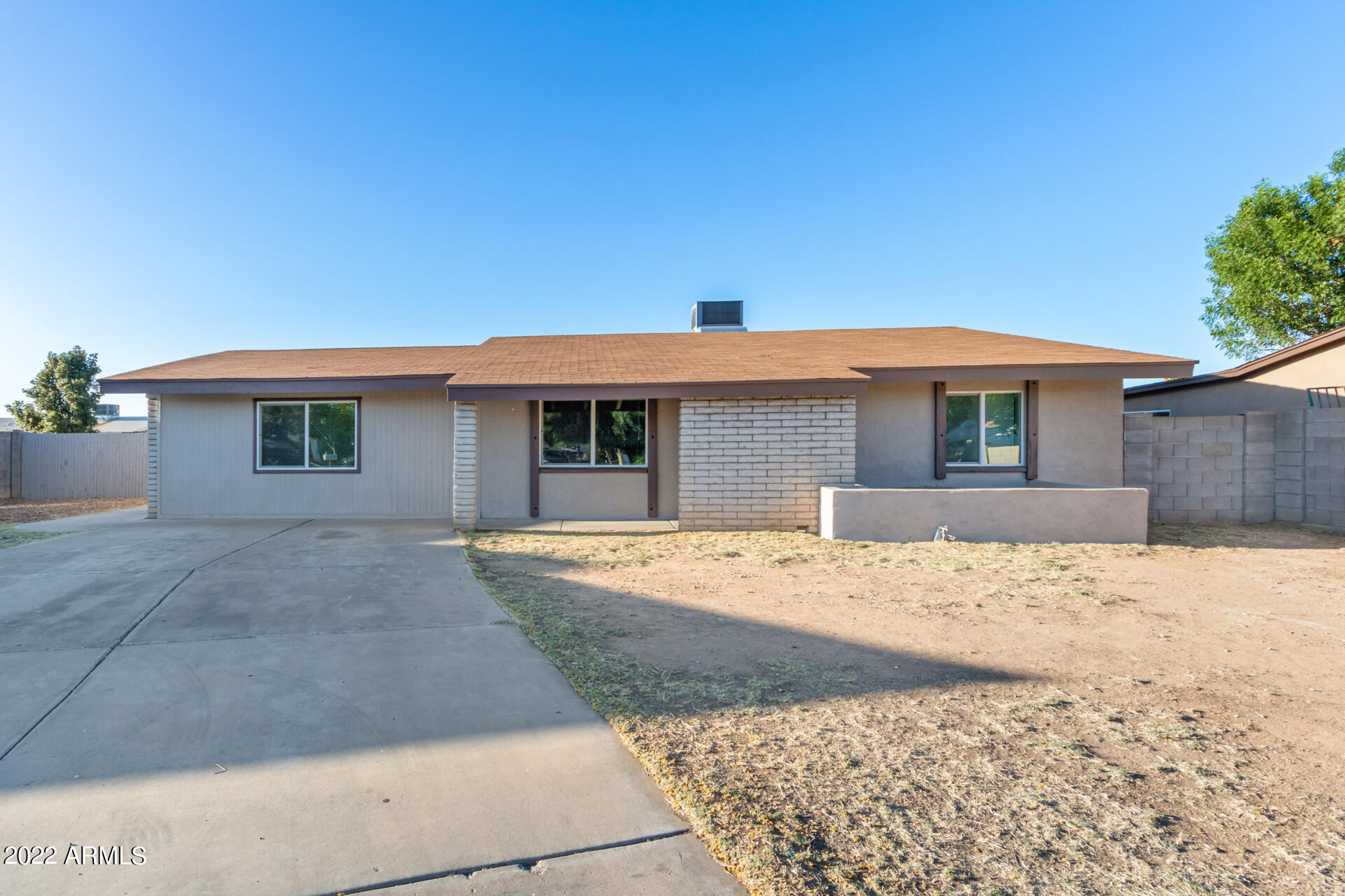 8028 W Turney Ave, Phoenix, AZ 85033 - MLS 6380848 - Coldwell Banker