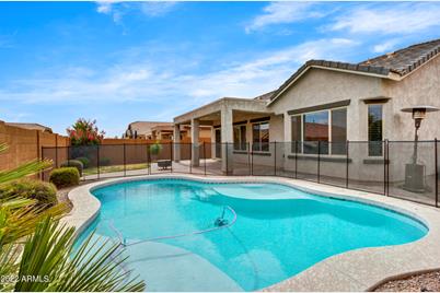 25964 W Tonopah Drive - Photo 1