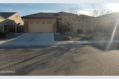 2439 E Sequoia Drive - Photo 1