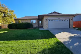 915 Park St, Sterling, CO 80751 - Photo 1