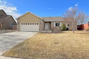 5810 W 16th St Ln, Greeley, CO 80634 - Photo 1