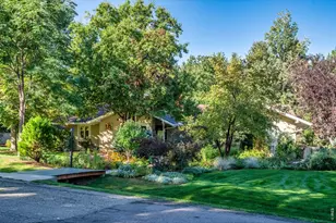 7746 Arlington Dr, Boulder, CO 80303 - Photo 1