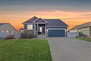 6963 Lee St, Wellington, CO 80549 - Photo 1