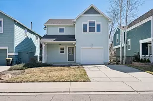 819 Thornwood Cir, Longmont, CO 80503 - Photo 1