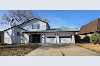 901 Wilson Ave, Fort Morgan, CO 80701 - Photo 1