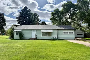 928 S Baxter Ave, Holyoke, CO 80734 - Photo 1