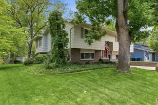 2930 Alamosa Ct, Loveland, CO 80538 - Photo 1