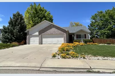 1504 Willowbrook Dr, Longmont, CO 80504 - Photo 1