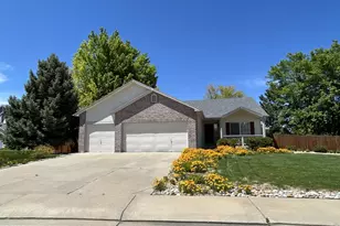 1504 Willowbrook Dr, Longmont, CO 80504 - Photo 1